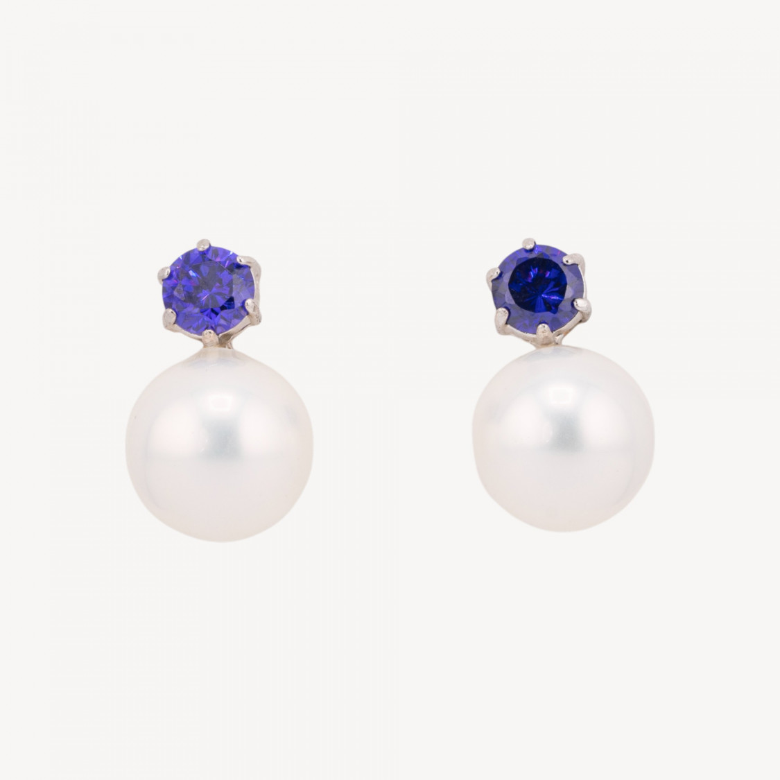 Orecchini A Perno Di Argento 925 Punto Luce Con Perle Di Maiorca 12x20mm-ARGENTO 925 DESIGN ITALY | Worldofjewel.com