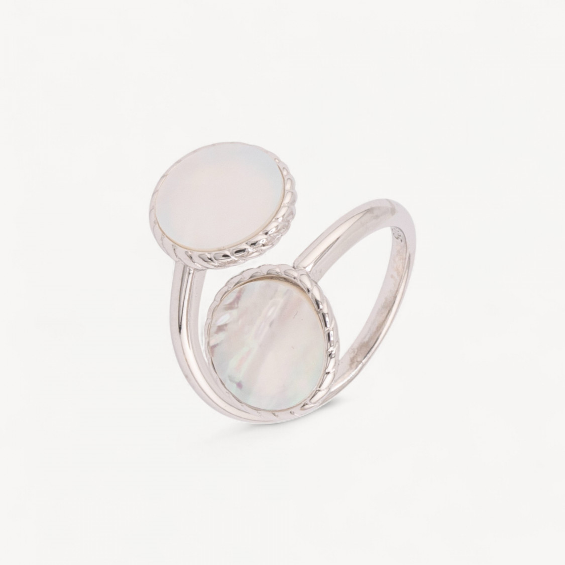 Bague en argent 925 sertie de nacre et microfusion double, taille ajustable MOD4479, plaquée rhodium-BAGUES EN ARGENT 925 | Worldofjewel.com