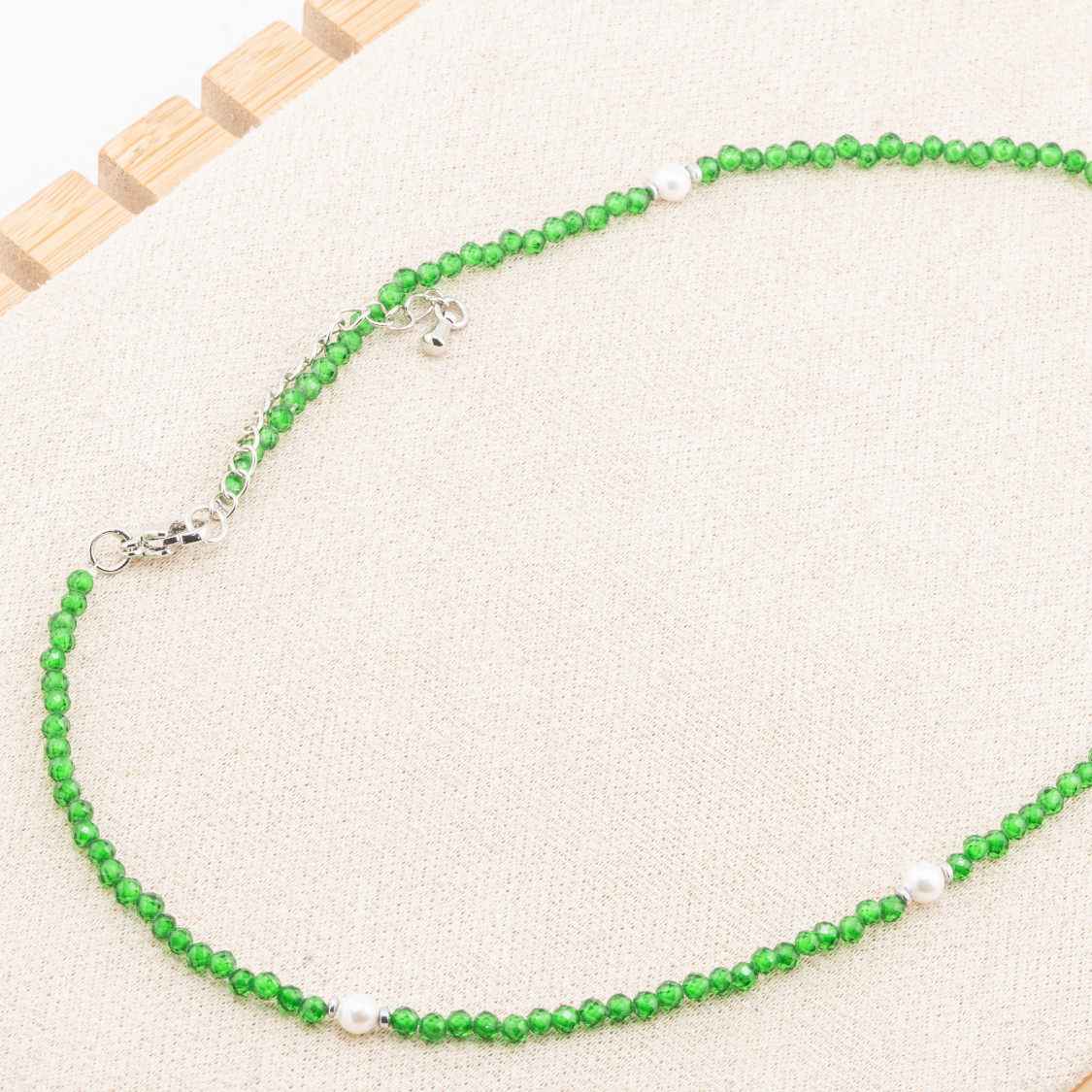 Collana con Cristalli Smeraldo E Perle Di Maiorca Con Chiusura e Catenina In Acciaio Rodiato 10pz-COLLANE BIJOUX | Worldofjewel.com