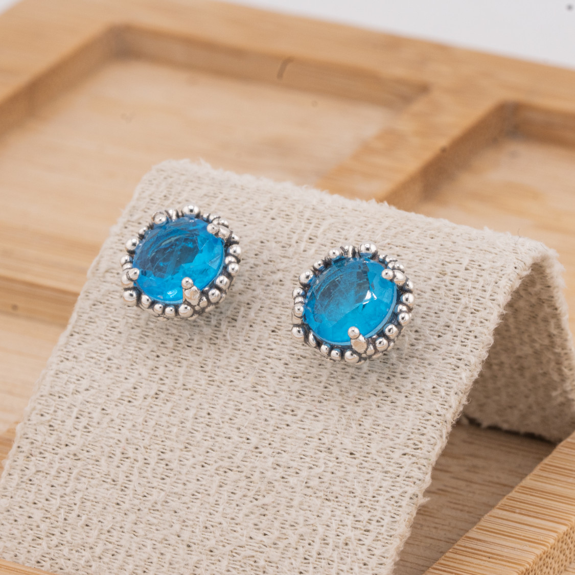 Boucles d'oreilles en argent 925 micro-coulé, serties de zircon bleu de 11 mm, MOD4484-BOUCLES D'OREILLES LUX EN ARGENT 925 ET ZIRCONIA | Worldofjewel.com