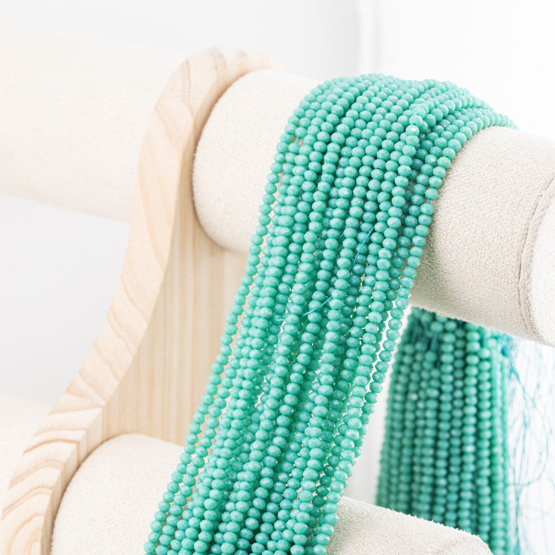 Perline Di Cristalli Rondelle Sfaccettate 3,5x2,5mm 10 FILI Su Filo Di Cotone Pronti all'uso Verde Ottanio Chiaro-RONDELLE 3,5x2,5mm | Worldofjewel.com