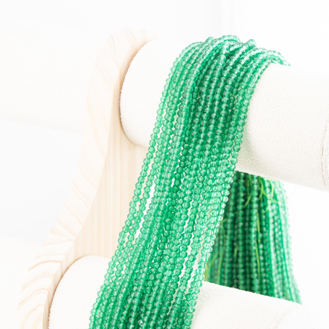 Perline Di Cristalli Rondelle Sfaccettate 3,5x2,5mm 10 FILI Su Filo Di Cotone Pronti all'uso Verde Smeraldo Trasparente-RONDELLE 3,5x2,5mm | Worldofjewel.com