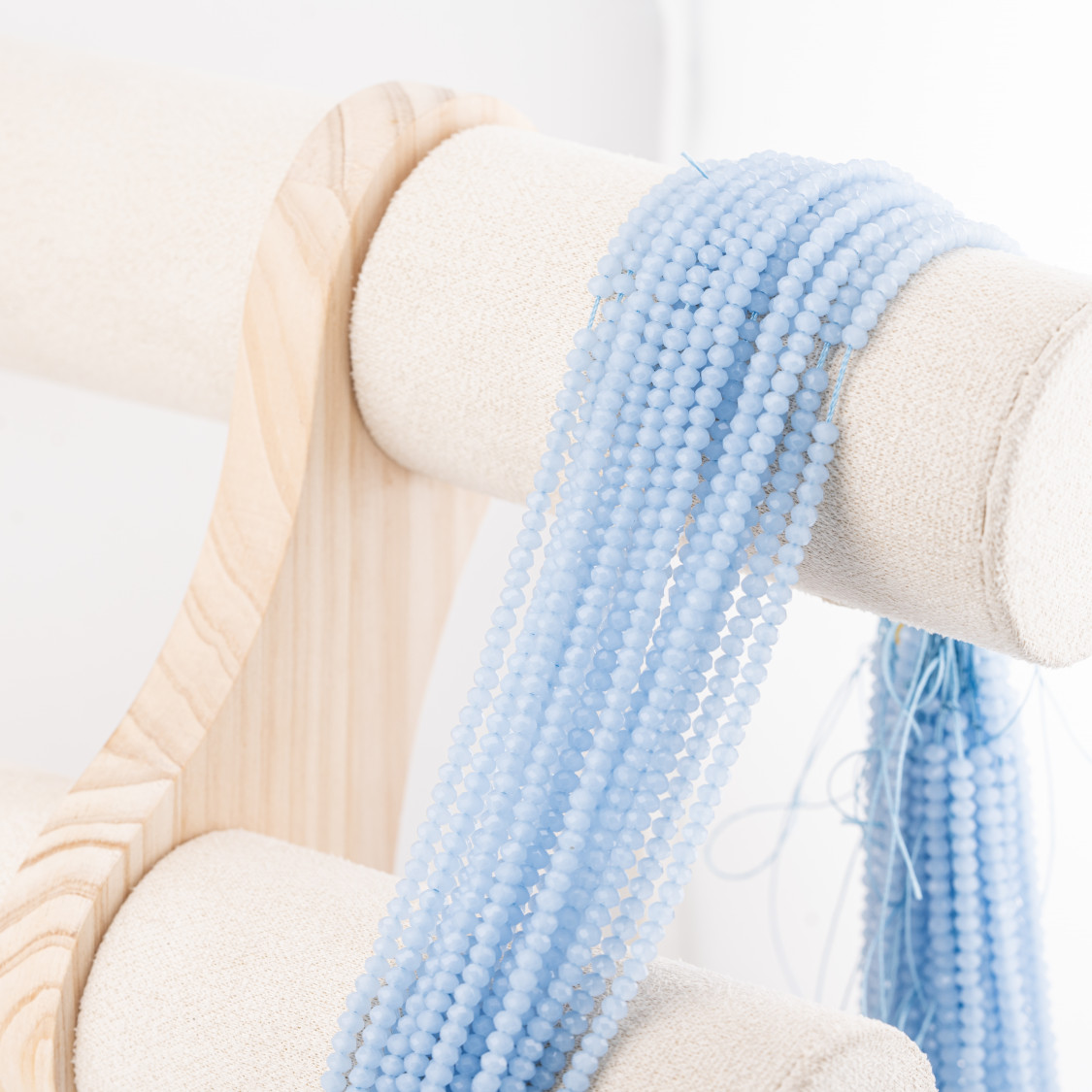 Perline Di Cristalli Rondelle Sfaccettate 3,5x2,5mm 10 FILI Su Filo Di Cotone Pronti all'uso Ciano Chiaro Trasparente-RONDELLE 3,5x2,5mm | Worldofjewel.com