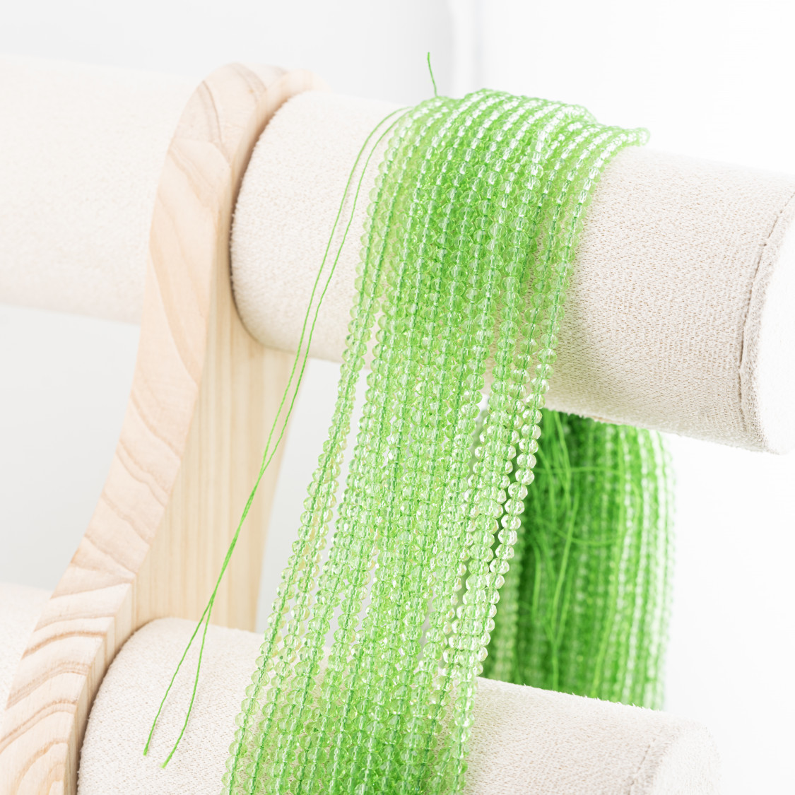 Perline Di Cristalli Rondelle Sfaccettate 3,5x2,5mm 10 FILI Su Filo Di Cotone Pronti all'uso Verde Chiaro Trasparente-RONDELLE 3,5x2,5mm | Worldofjewel.com