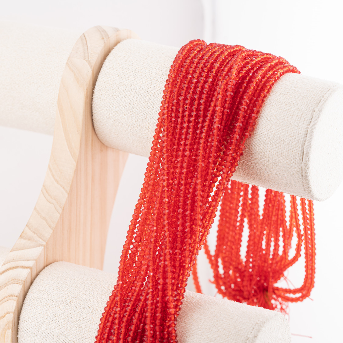 Perline Di Cristalli Rondelle Sfaccettate 3,5x2,5mm 10 FILI Su Filo Di Cotone Pronti all'uso Rosso Fuoco Trasparente-RONDELLE 3,5x2,5mm | Worldofjewel.com