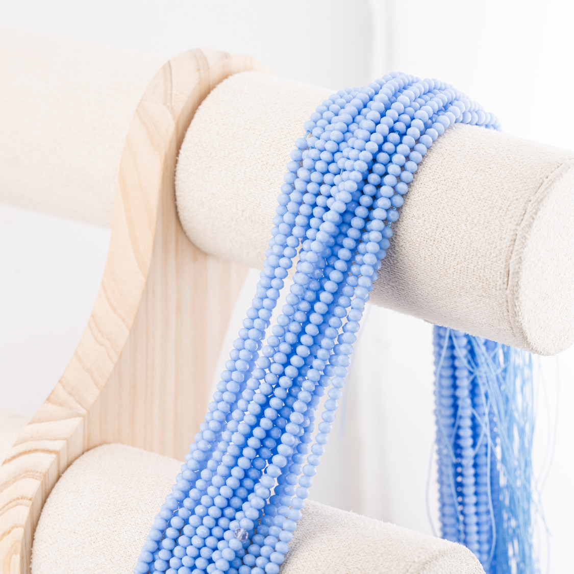 Perline Di Cristalli Rondelle Sfaccettate 3,5x2,5mm 10 FILI Su Filo Di Cotone Pronti all'uso Ciano Chiaro-RONDELLE 3,5x2,5mm | Worldofjewel.com