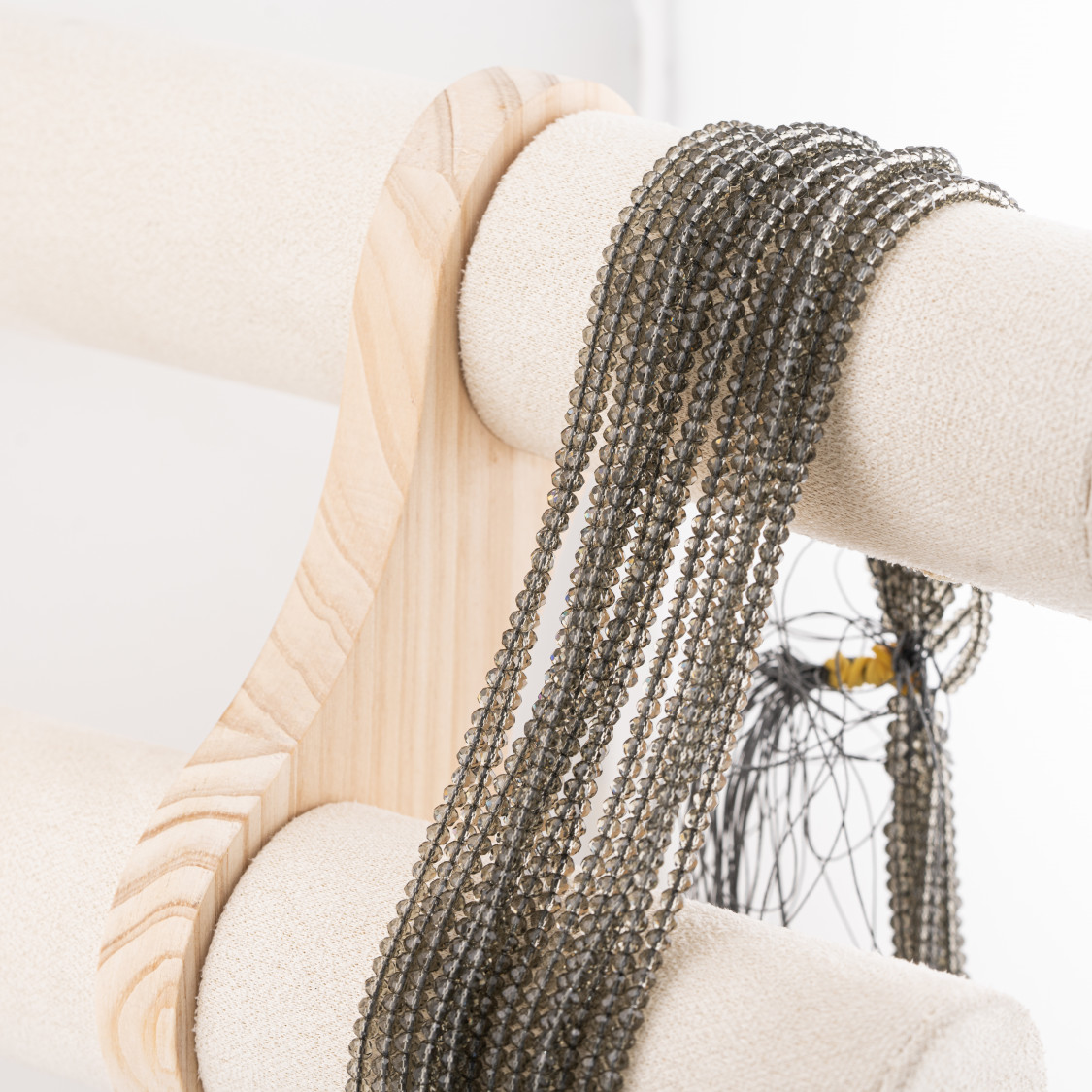 Perline Di Cristalli Rondelle Sfaccettate 3,5x2,5mm 10 FILI Su Filo Di Cotone Pronti all'uso Grigio Trasparente-RONDELLE 3,5x2,5mm | Worldofjewel.com