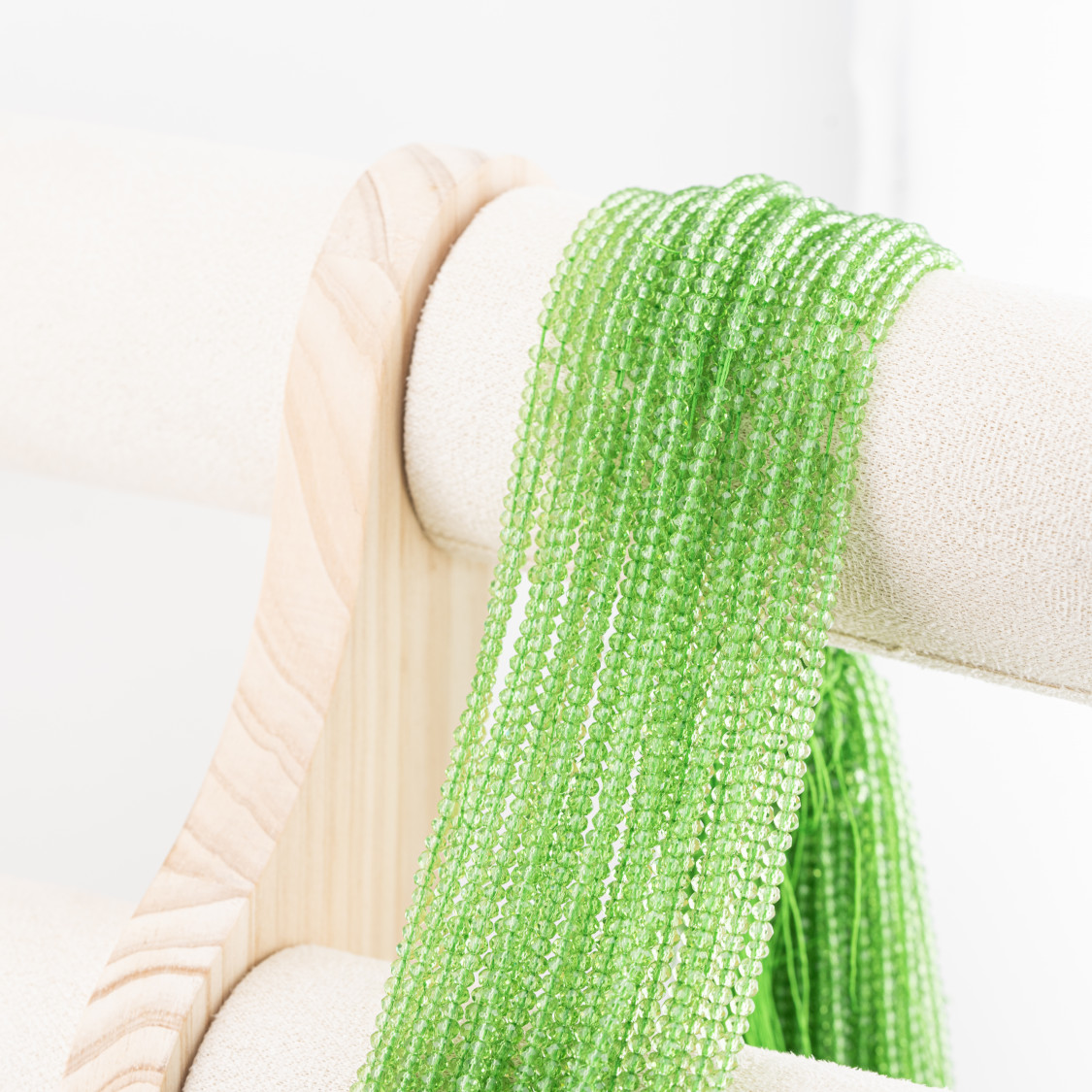 Perline Di Cristalli Rondelle Sfaccettate 3x2mm 10 FILI Su Filo Di Cotone Pronti all'uso Verde Trasparente-RONDELLE 3x2mm | Worldofjewel.com