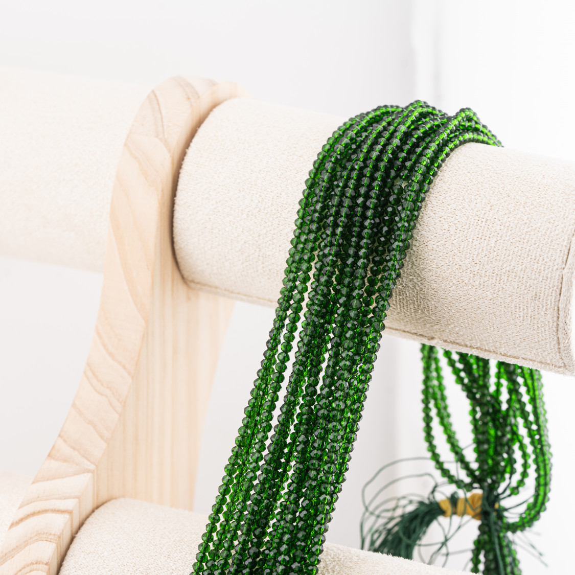 Perline Di Cristalli Rondelle Sfaccettate 3x2mm 10 FILI Su Filo Di Cotone Pronti all'uso Verde Scuro Trasparente-RONDELLE 3x2mm | Worldofjewel.com