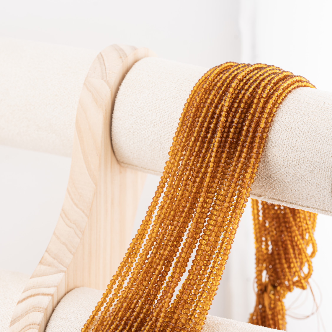 Perline Di Cristalli Rondelle Sfaccettate 3x2mm 10 FILI Su Filo Di Cotone Pronti all'uso Ambra Trasparente-RONDELLE 3x2mm | Worldofjewel.com