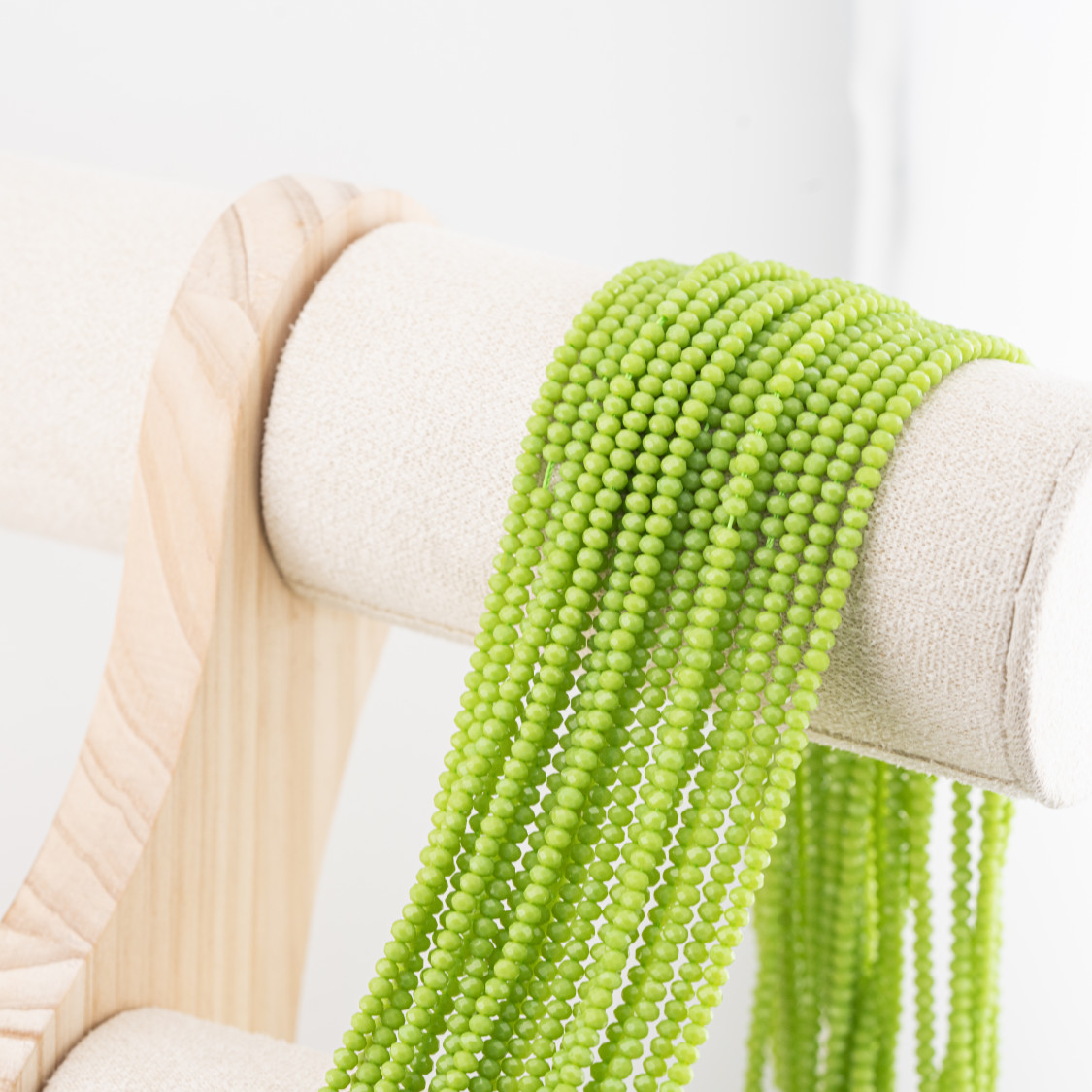 Perline Di Cristalli Rondelle Sfaccettate 3x2mm 10 FILI Su Filo Di Cotone Pronti all'uso Verde Lime-RONDELLE 3x2mm | Worldofjewel.com