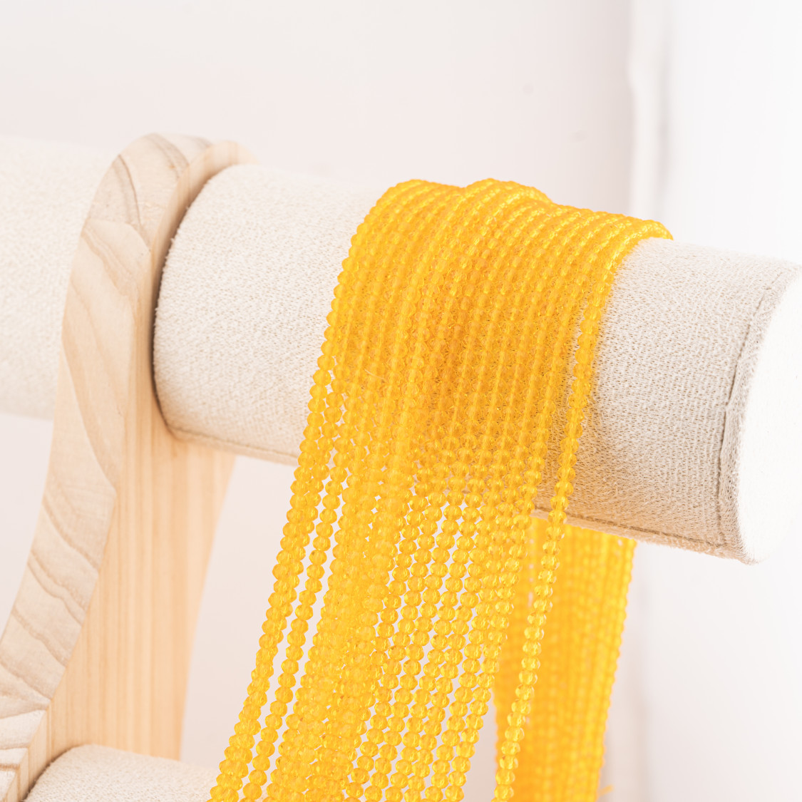 Perline Di Cristalli Rondelle Sfaccettate 3x2mm 10 FILI Su Filo Di Cotone Pronti all'uso Giallo Trasparente-RONDELLE 3x2mm | Worldofjewel.com