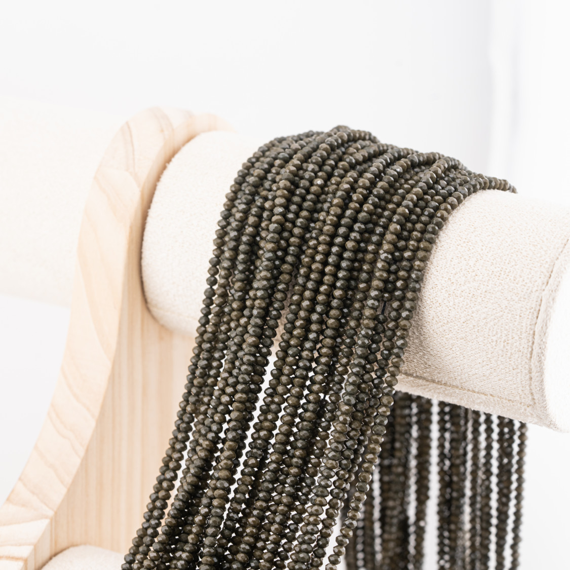 Perline Di Cristalli Rondelle Sfaccettate 3x2mm 10 FILI Su Filo Di Cotone Pronti all'uso-RONDELLE 3x2mm | Worldofjewel.com