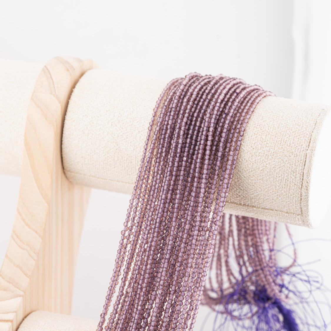 Perline Di Cristalli Rondelle Sfaccettate 3x2mm 10 FILI Su Filo Di Cotone Pronti all'uso Viola Trasparente-RONDELLE 3x2mm | Worldofjewel.com