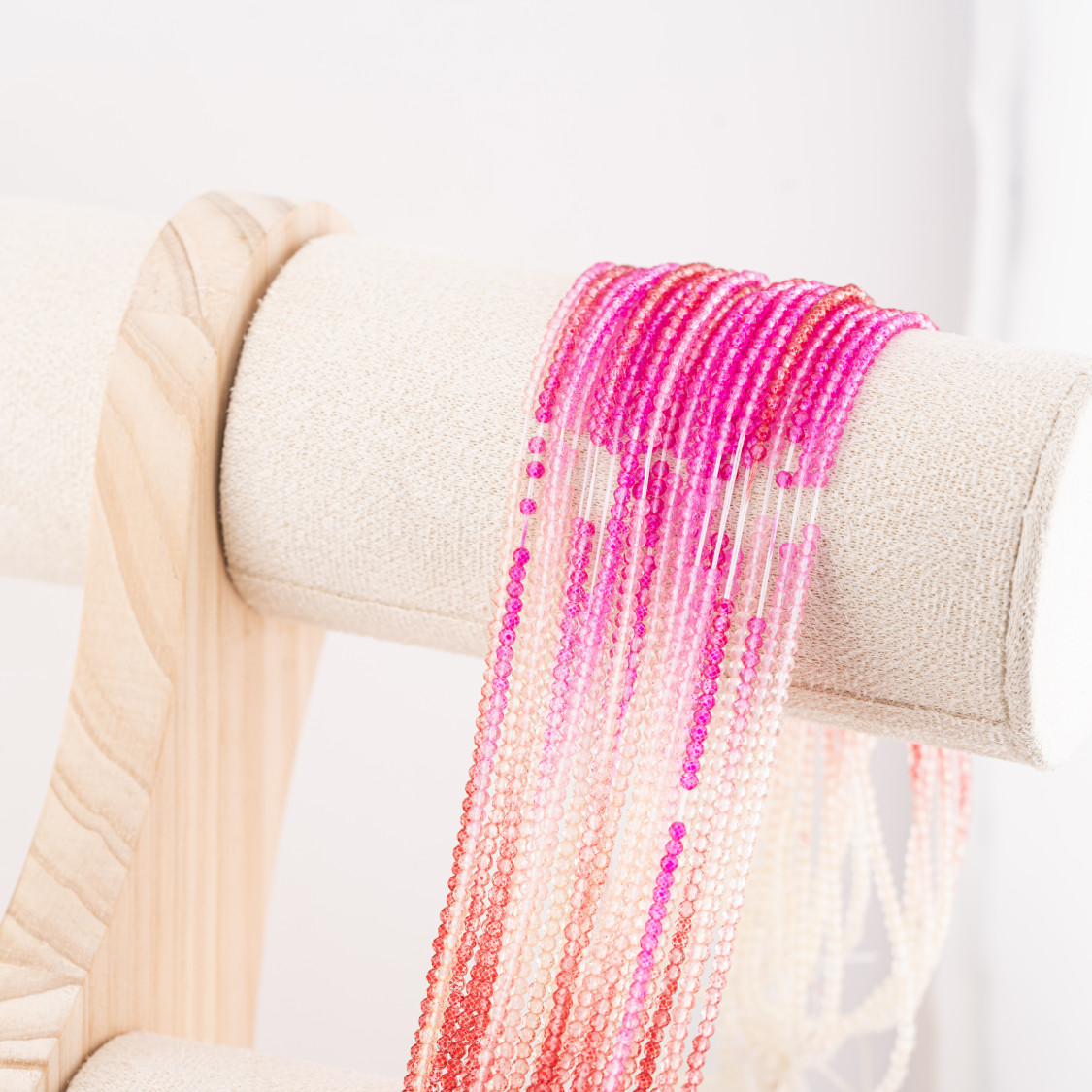 Perline Di Cristalli Rondelle Sfaccettate 3x2mm 10 FILI Su Filo Di Cotone Pronti all'uso Gradiente Fucsia e Panna-RONDELLE 3x2mm | Worldofjewel.com