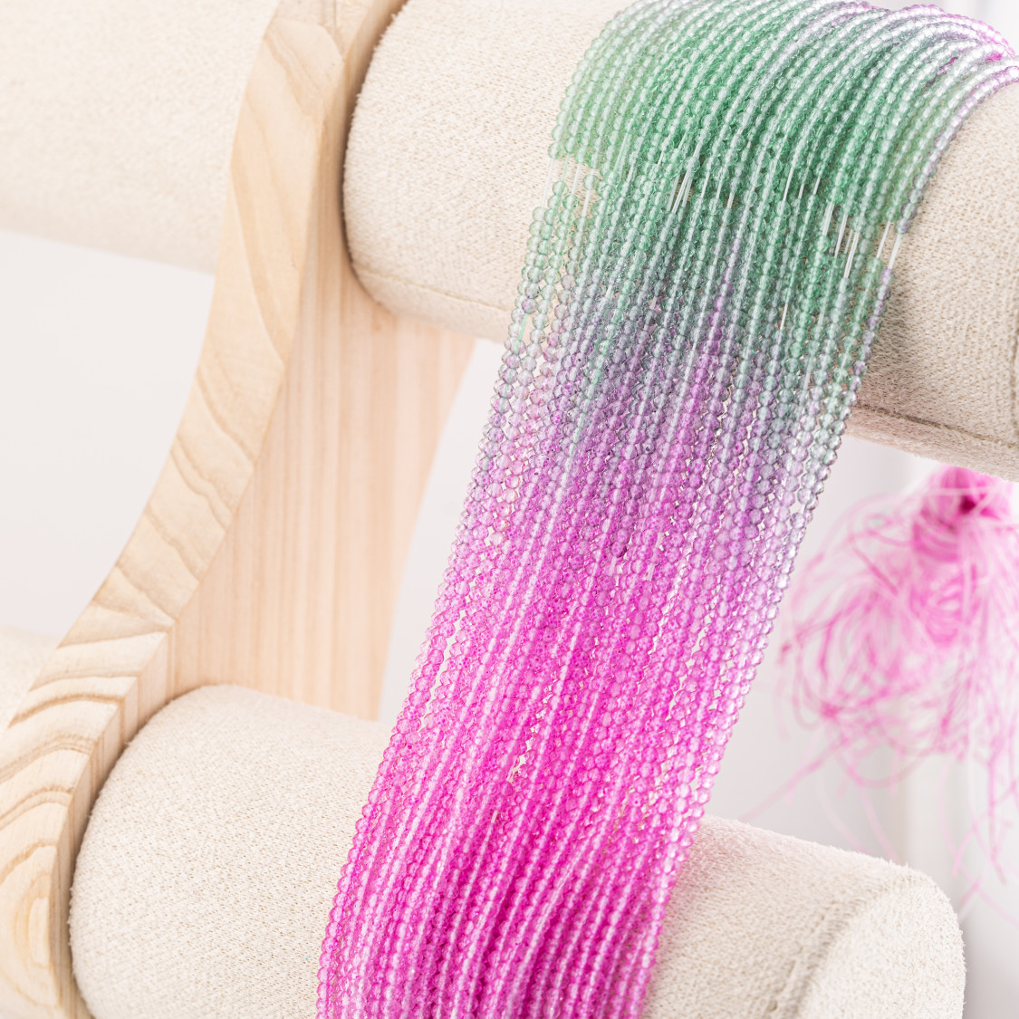 Perline Di Cristalli Rondelle Sfaccettate 3x2mm 10 FILI Su Filo Di Cotone Pronti all'uso Gradiente Verde e Fucsia-RONDELLE 3x2mm | Worldofjewel.com