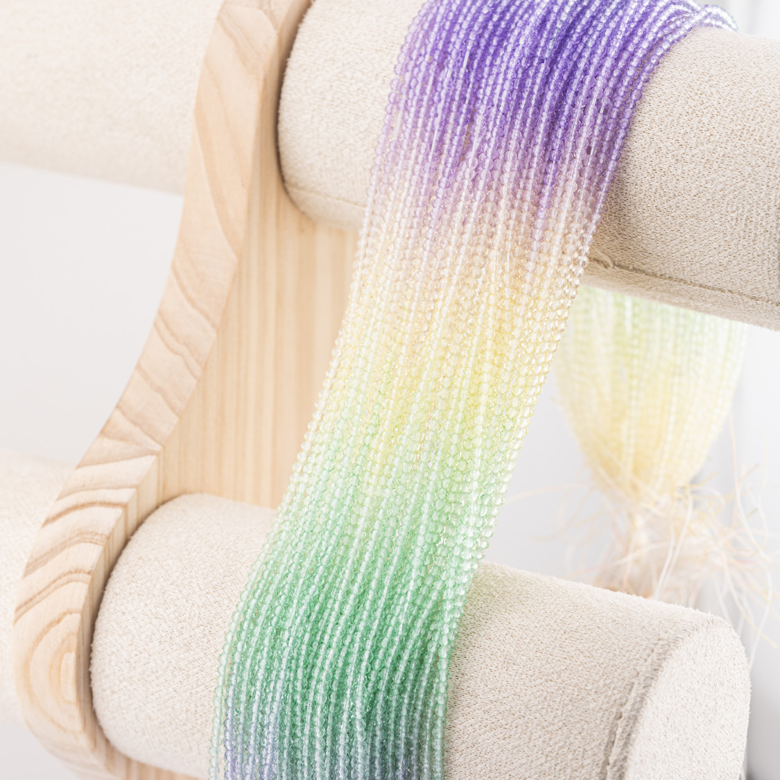 Perline Di Cristalli Rondelle Sfaccettate 3x2mm 10 FILI Su Filo Di Cotone Pronti all'uso Gradiente Viola, Panna e Verde-RONDELLE 3x2mm | Worldofjewel.com