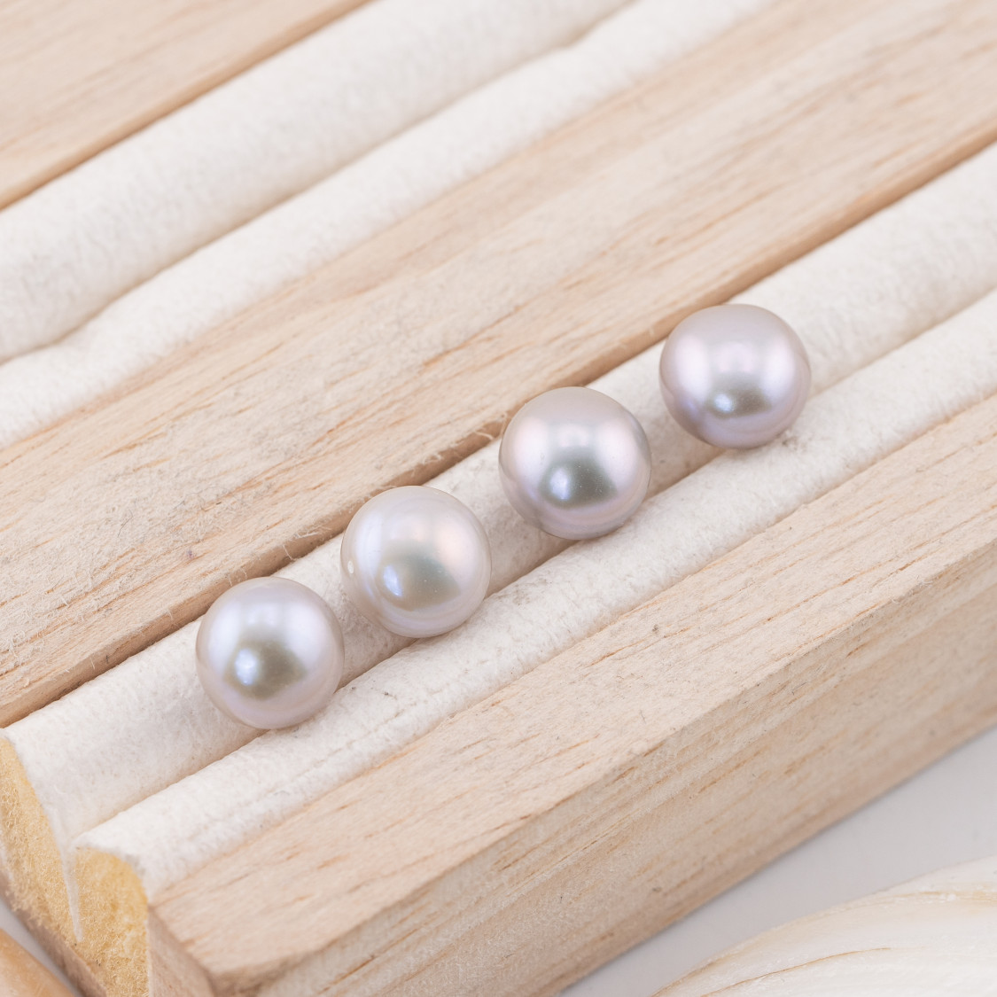 Cabujones de perla de río con 1 agujero (AAAA), 8,0-8,5 mm, 12 pares, gris-BOTONES DE 1 AGUJERO DE PERLAS DE RÍO CULTIVADAS EN AGUA DULCE | Worldofjewel.com