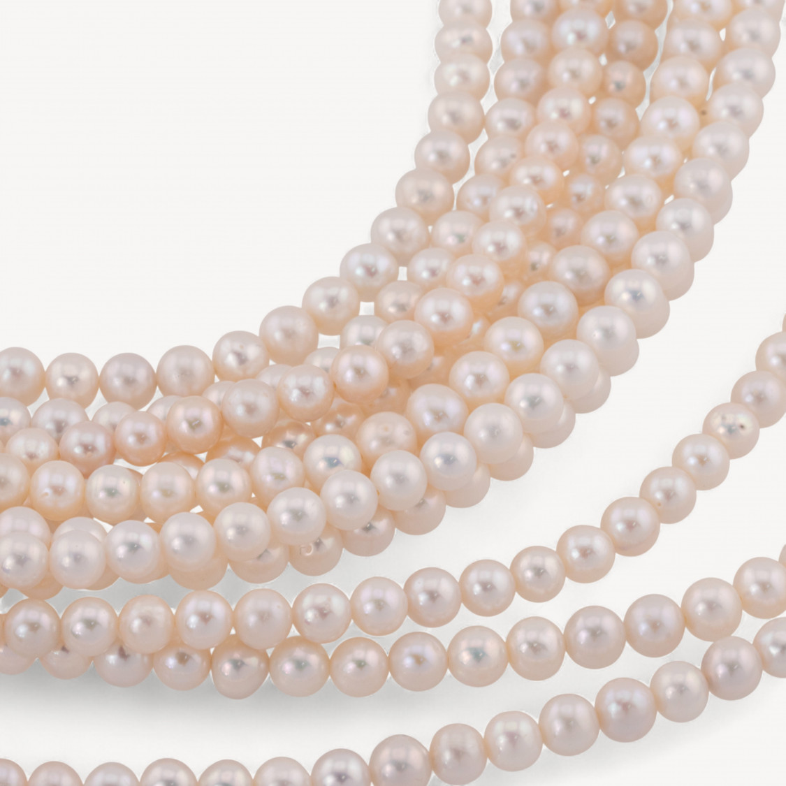 Perles de rivière blanches rondes AAA+ de 5,0 à 6,0 mm-PERLES D'EAU DOUCE DE 4 À 6 MM, PERLES DE CULTURE | Worldofjewel.com