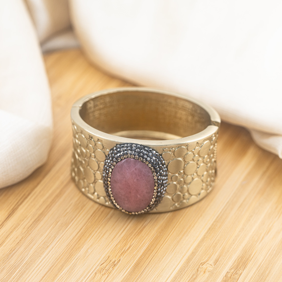 Bracciale in Bronzo Con Pietre e Marcasite Dorato MOD.572-BRACCIALI BIJOUX | Worldofjewel.com