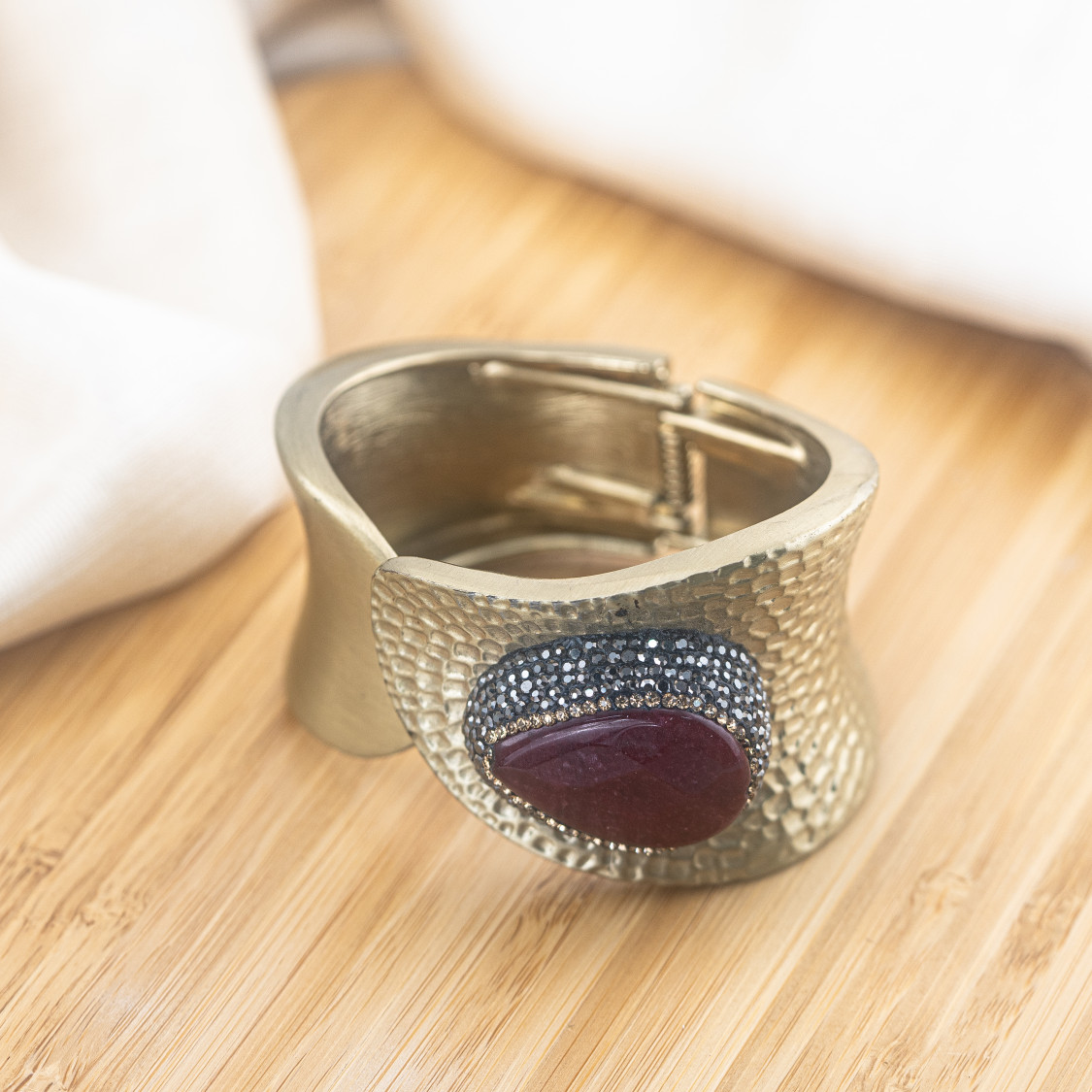 Bracciale in Bronzo Con Pietre e Marcasite Dorato MOD.592-BRACCIALI BIJOUX | Worldofjewel.com