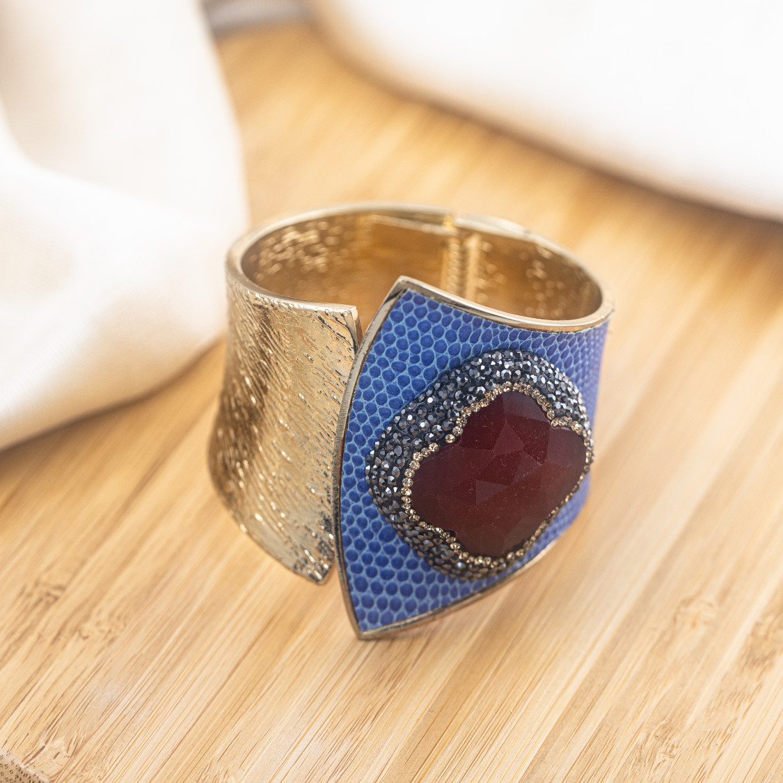 Bracciale in Bronzo Con Pietre e Marcasite Dorato MOD.606-BRACCIALI BIJOUX | Worldofjewel.com