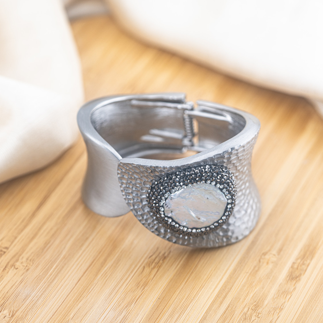 Bracciale in Bronzo Con Pietre e Marcasite Rodiato MOD.601-BRACCIALI BIJOUX | Worldofjewel.com