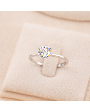 Anello Gioiello In Argento 925 Regolabile Con Moissanite Taglio Brillante Bianco Rodiato MJ-041Q-ANELLI IN MOISSANITE E ARGENTO 925 | Worldofjewel.com