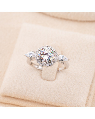 Anello Gioiello In Argento 925 Regolabile Con Moissanite Taglio Brillante Bianco Rodiato MJ-282P-ANELLI IN MOISSANITE E ARGENTO 925 | Worldofjewel.com