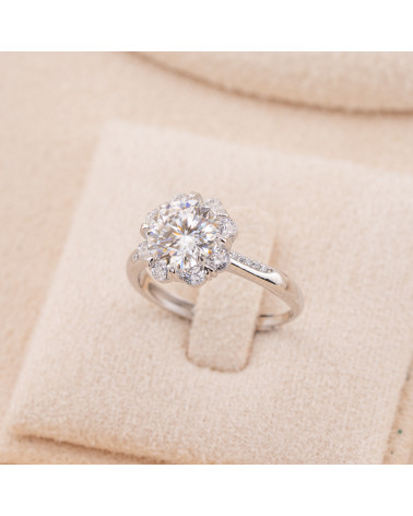 Anello Gioiello In Argento 925 Regolabile Con Moissanite Taglio Brillante Bianco Rodiato MQ-0250Q-ANELLI IN MOISSANITE E ARGENTO 925 | Worldofjewel.com