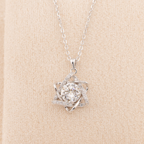 Collier en argent 925 avec pendentif en moissanite blanche étoilée rhodiée MS-361QB