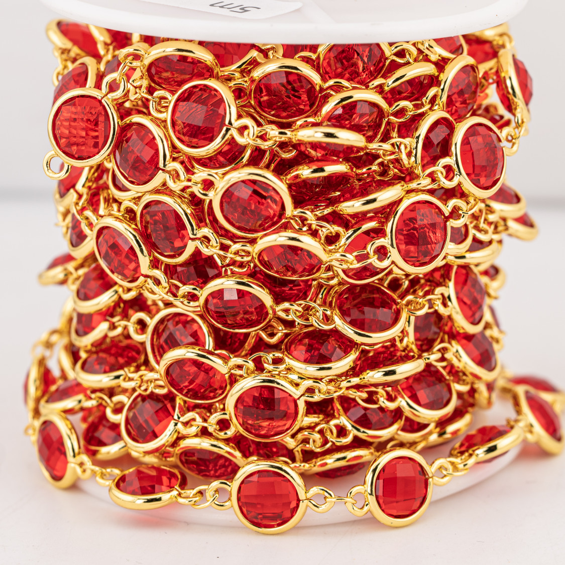 Catena Rosario Di Ottone Con Occhio Di Gatto Cabochon Tondo 10mm 5 Metri Dorato Rosso Rubellite Trasparente-CATENE CON PIETRE E CRISTALLI | Worldofjewel.com