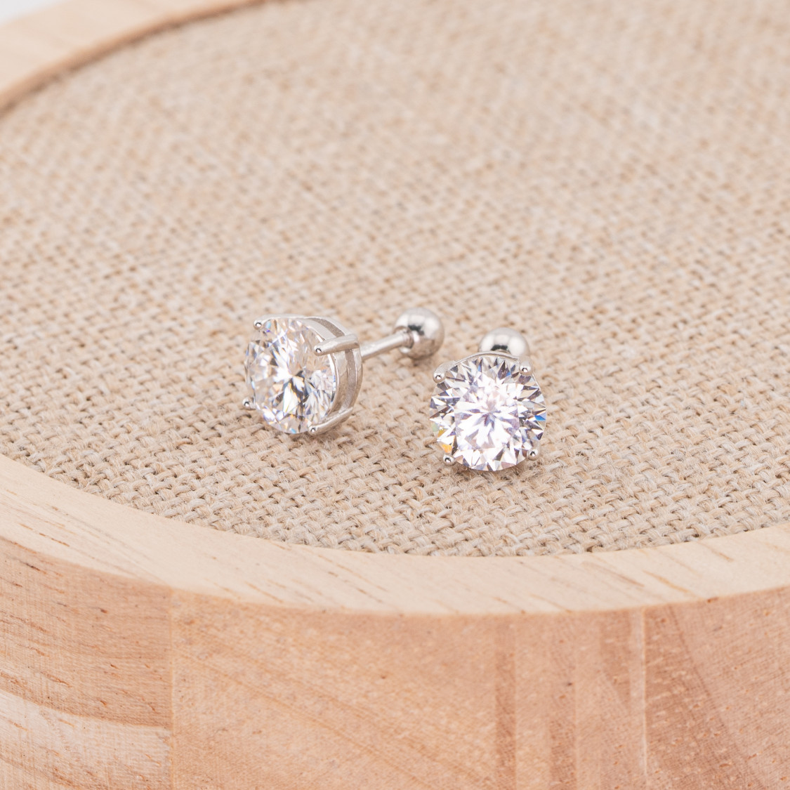 Orecchini Gioiello In Argento 925 Con Moissanite Incastonato Taglio Brillante Bianco Rodiato MR-0513W-ORECCHINI CON MOISSANITE E ARGENTO 925 | Worldofjewel.com