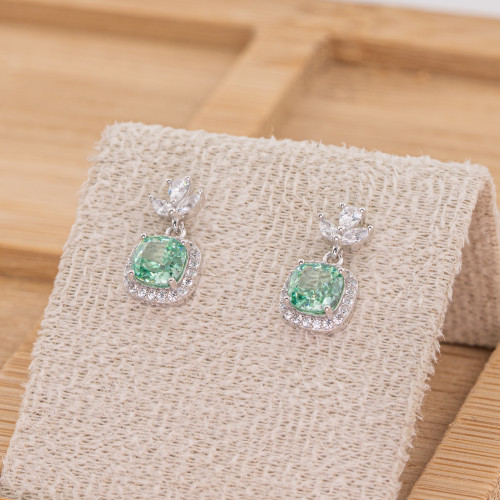 DES BOUCLES D'OREILLES | Worldofjewel.com