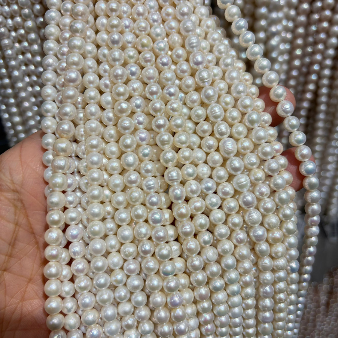 STOCK 20 Fili di Perle di Fiume Coltivate 6mm Lucide LOTTO 5698-STOCK PERLE | Worldofjewel.com