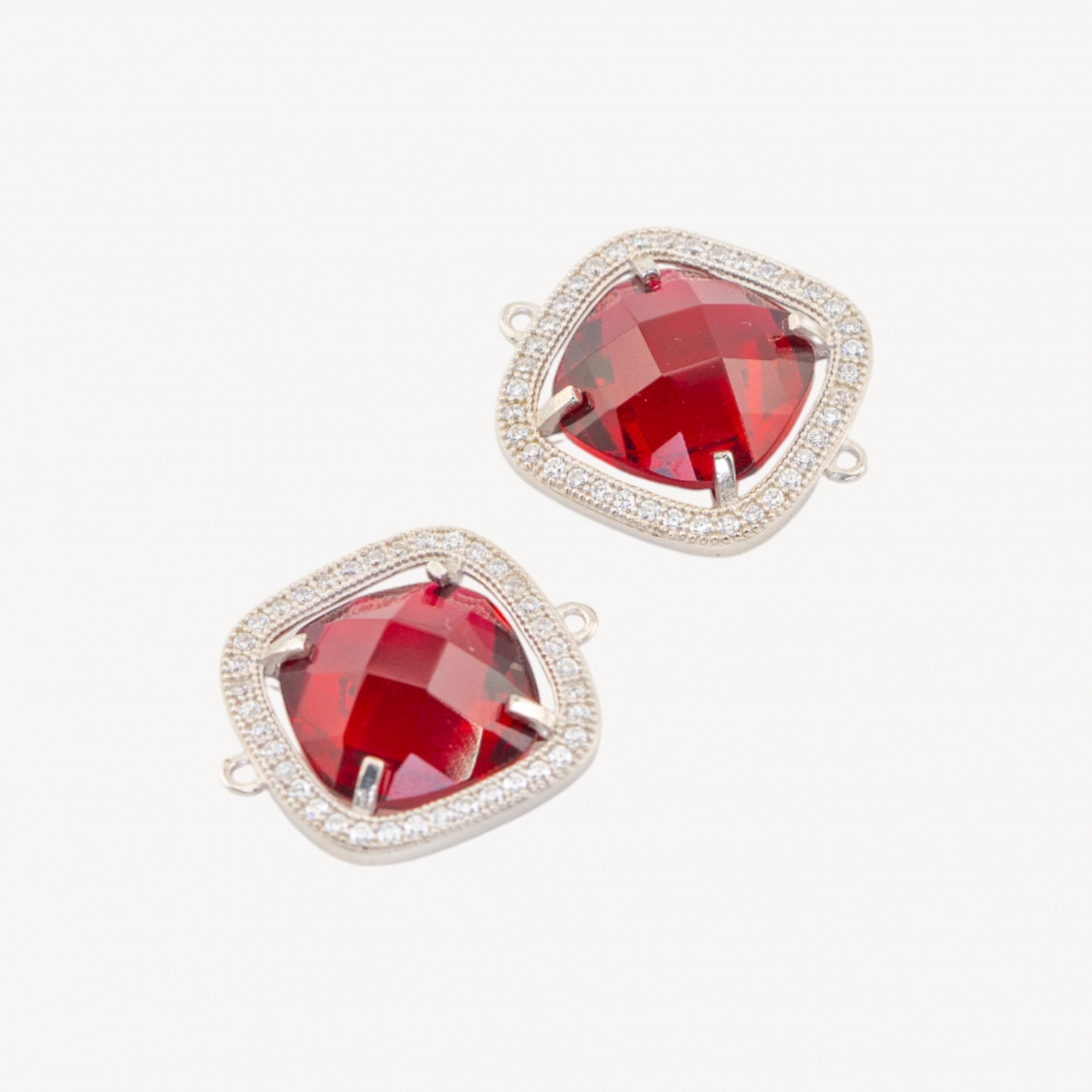 Componente Di Argento 925 Con Zirconi E Pietre Idrotermali Quadrato 17x21mm 2pz Rodiato Rosso-CONNETTORI CON PIETRE | Worldofjewel.com