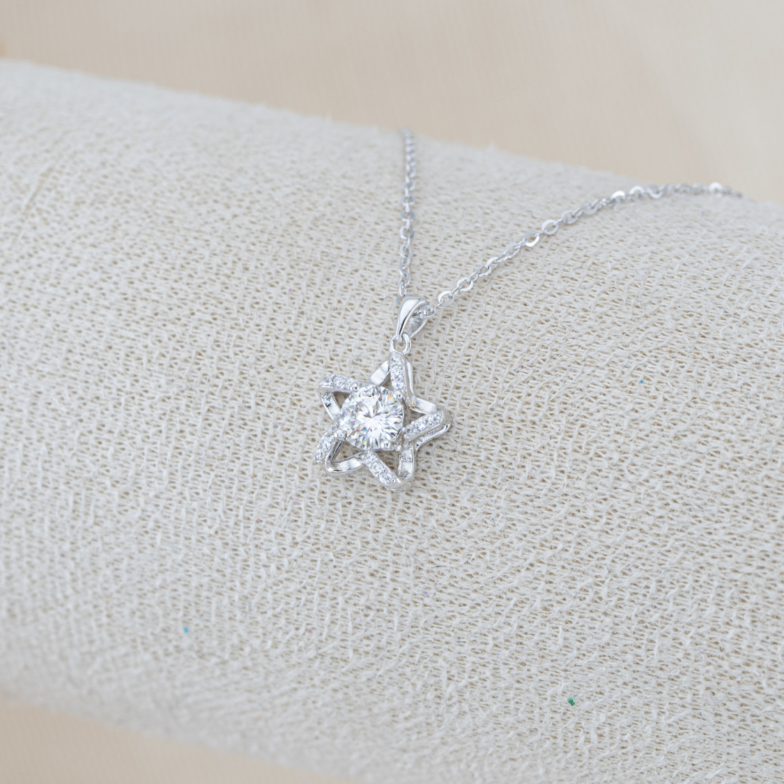 Collana In Argento 925 e Moissanite MOD.1850 Pendente con Stella-MOISSANITE AND 925 SILVER NECKLACES | Worldofjewel.com
