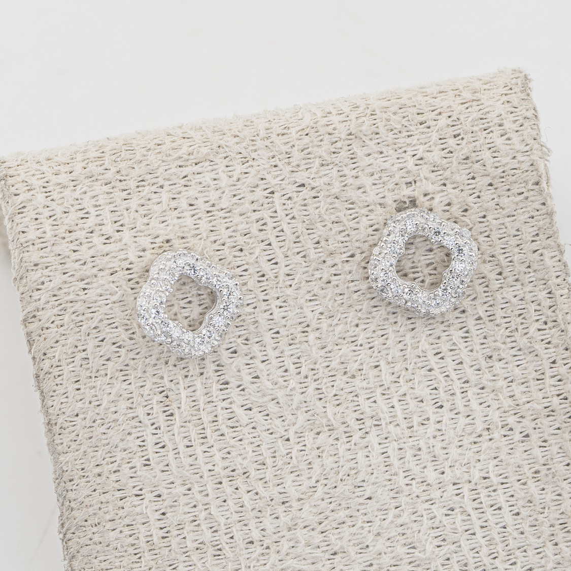 Orecchini In Argento 925 Rombi con Zirconi-ORECCHINI CON MOISSANITE E ARGENTO 925 | Worldofjewel.com