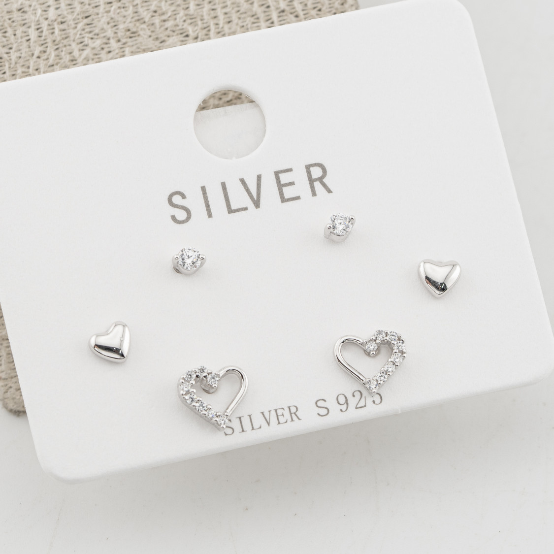 Orecchini In Argento 925 Tre Coppie con Punti Luce e Cuori-ORECCHINI CON MOISSANITE E ARGENTO 925 | Worldofjewel.com