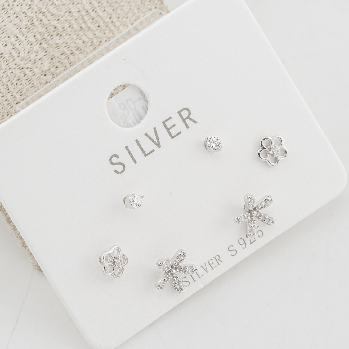 Orecchini In Argento 925 Tre Coppie con Punti Luce e Fiori-ORECCHINI CON MOISSANITE E ARGENTO 925 | Worldofjewel.com