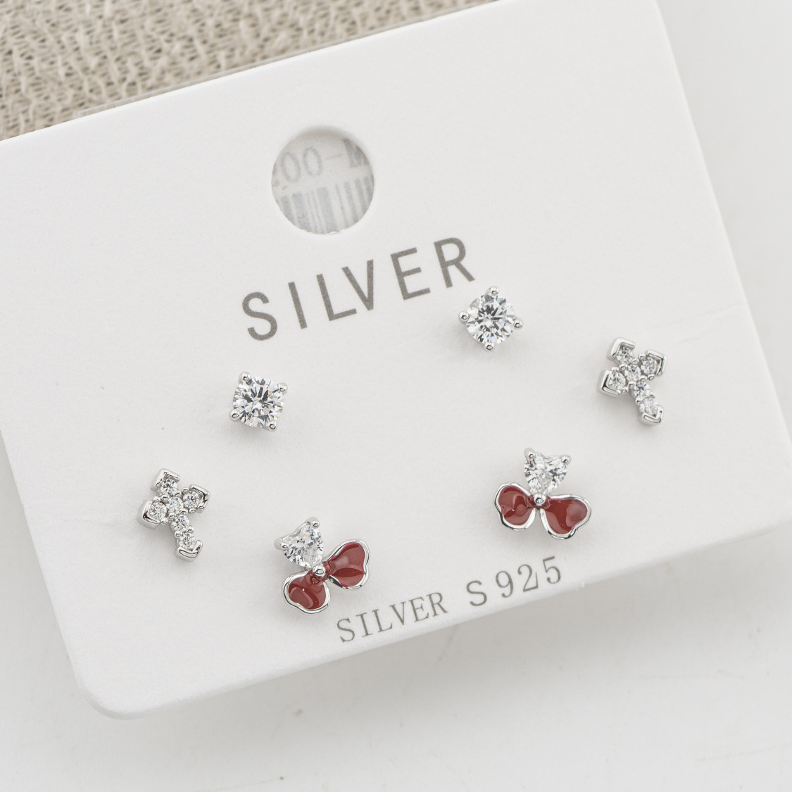 Orecchini In Argento 925 Tre Coppie con Punti Luce, Croci e Ciliegie-ΣΚΟΥΛΑΡΙΚΙΑ ΑΠΟ ΜΟΥΑΣΑΝΙΤΗ ΚΑΙ ΑΣΗΜΙ 925 | Worldofjewel.com