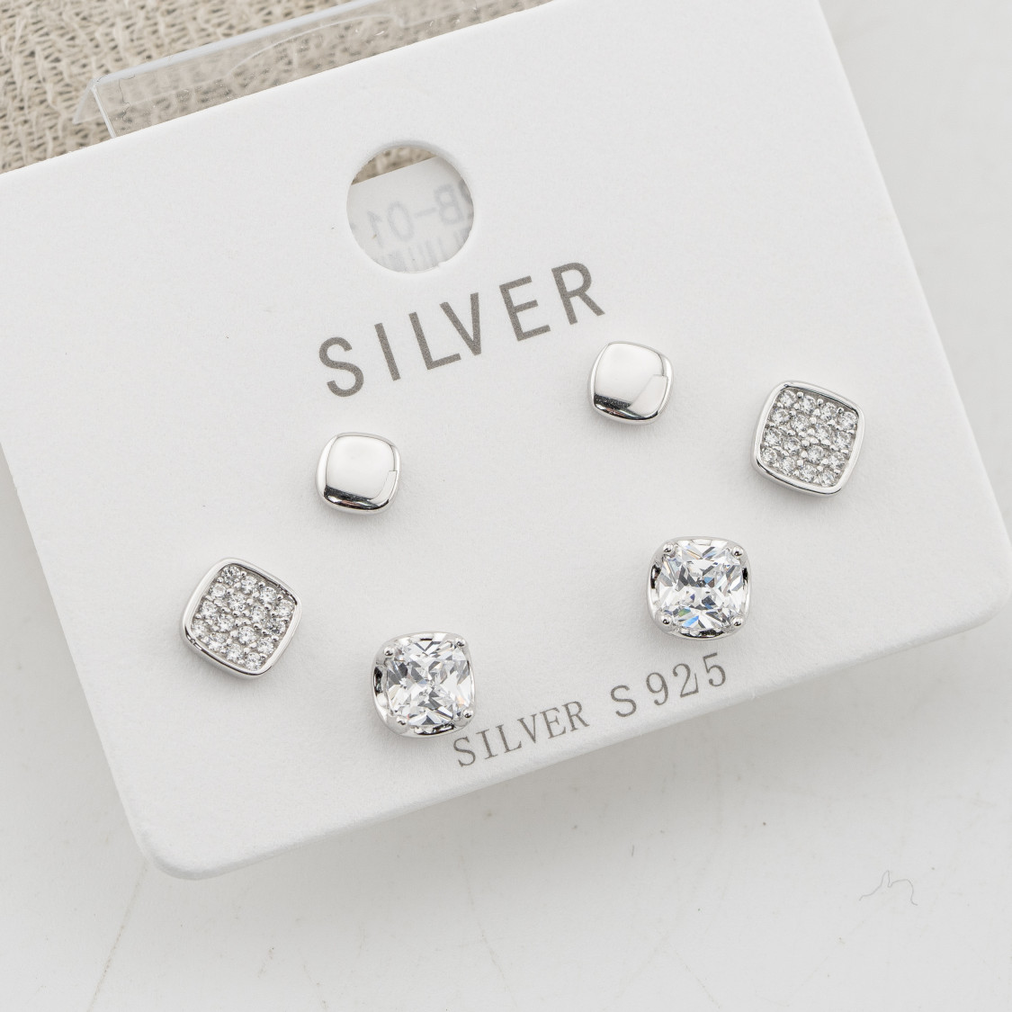 Orecchini In Argento 925 Tre Coppie Zirconate-ΣΚΟΥΛΑΡΙΚΙΑ ΑΠΟ ΜΟΥΑΣΑΝΙΤΗ ΚΑΙ ΑΣΗΜΙ 925 | Worldofjewel.com