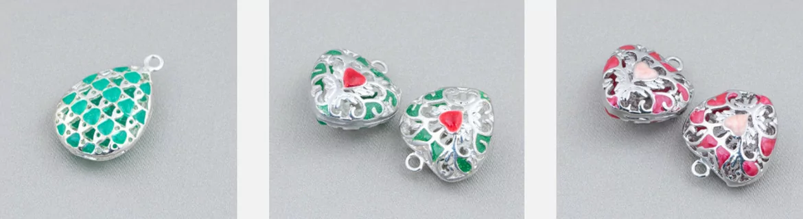 ENAMELED BEADS